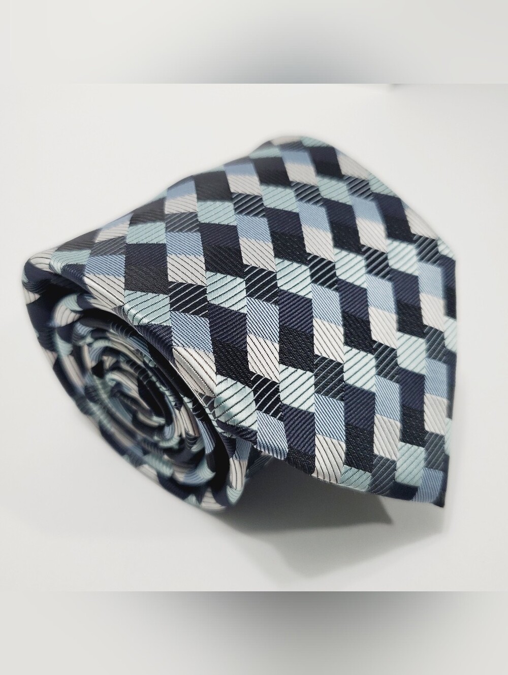 Peebles Men's Neck Tie Blue Geometric Pattern Jacquard Fabric 58x3.5"